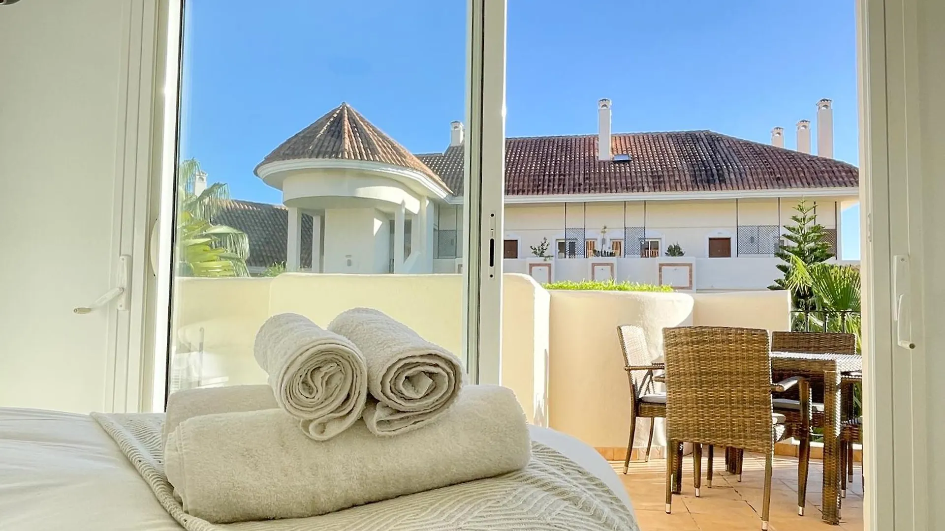 Aloha Hill Club Exclusive Apartment With Premier Resort Amenities Marbella 0*,  Spain